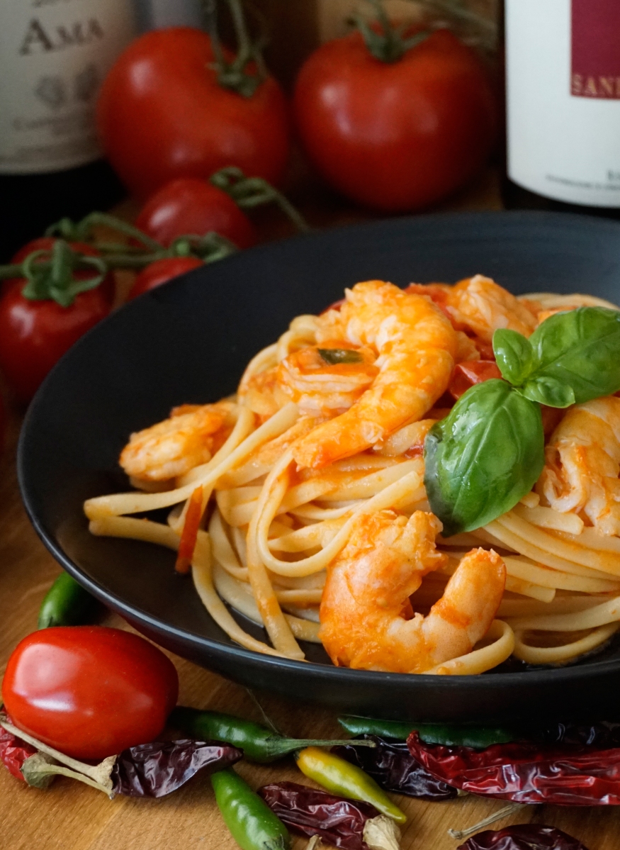 Spaghetti with shrimp and cherry tomatoes – Gabi's Italian Food Blog